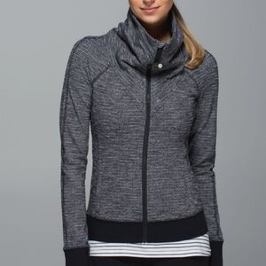 Lululemon Be Present Jacket Coco Pique Black Size 8 Black White